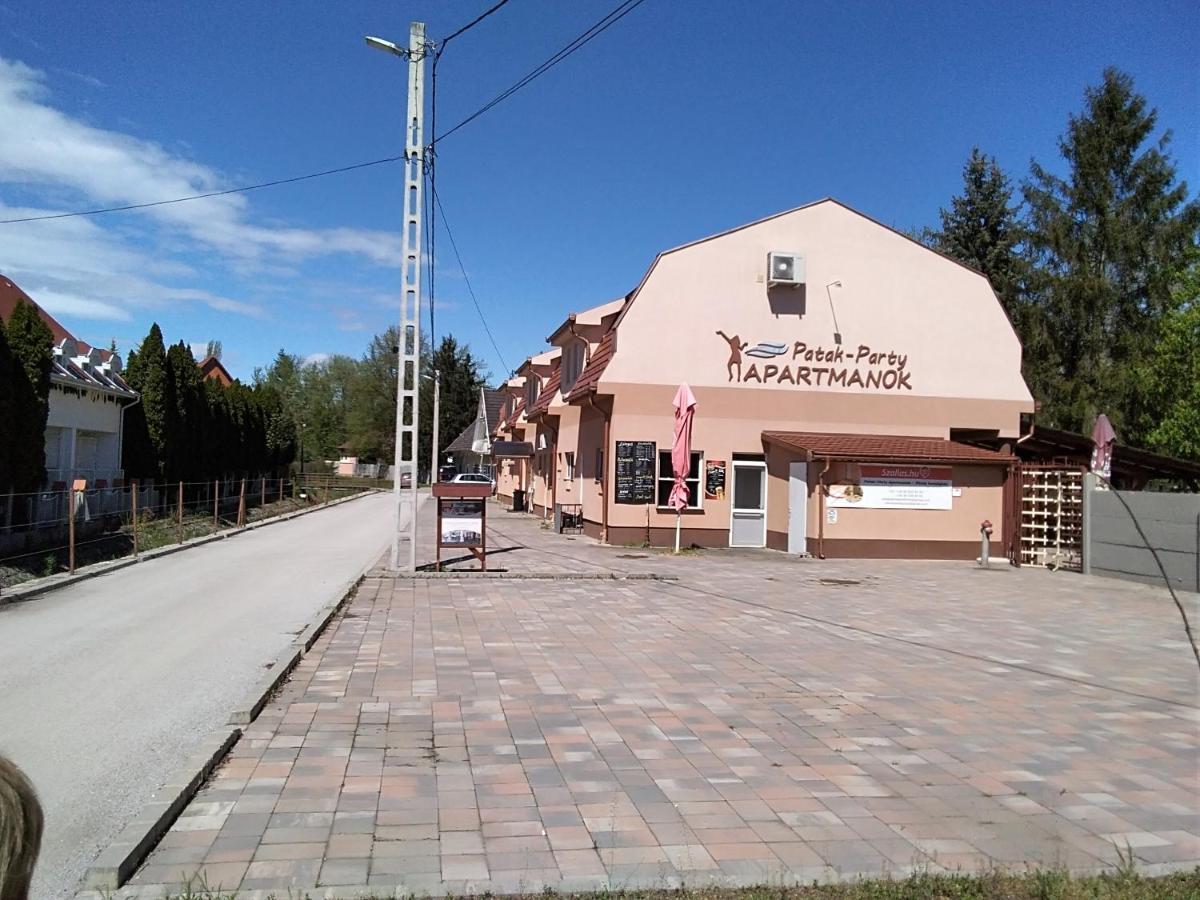 Patak-Party Apartmanok Bogacs Bagian luar foto